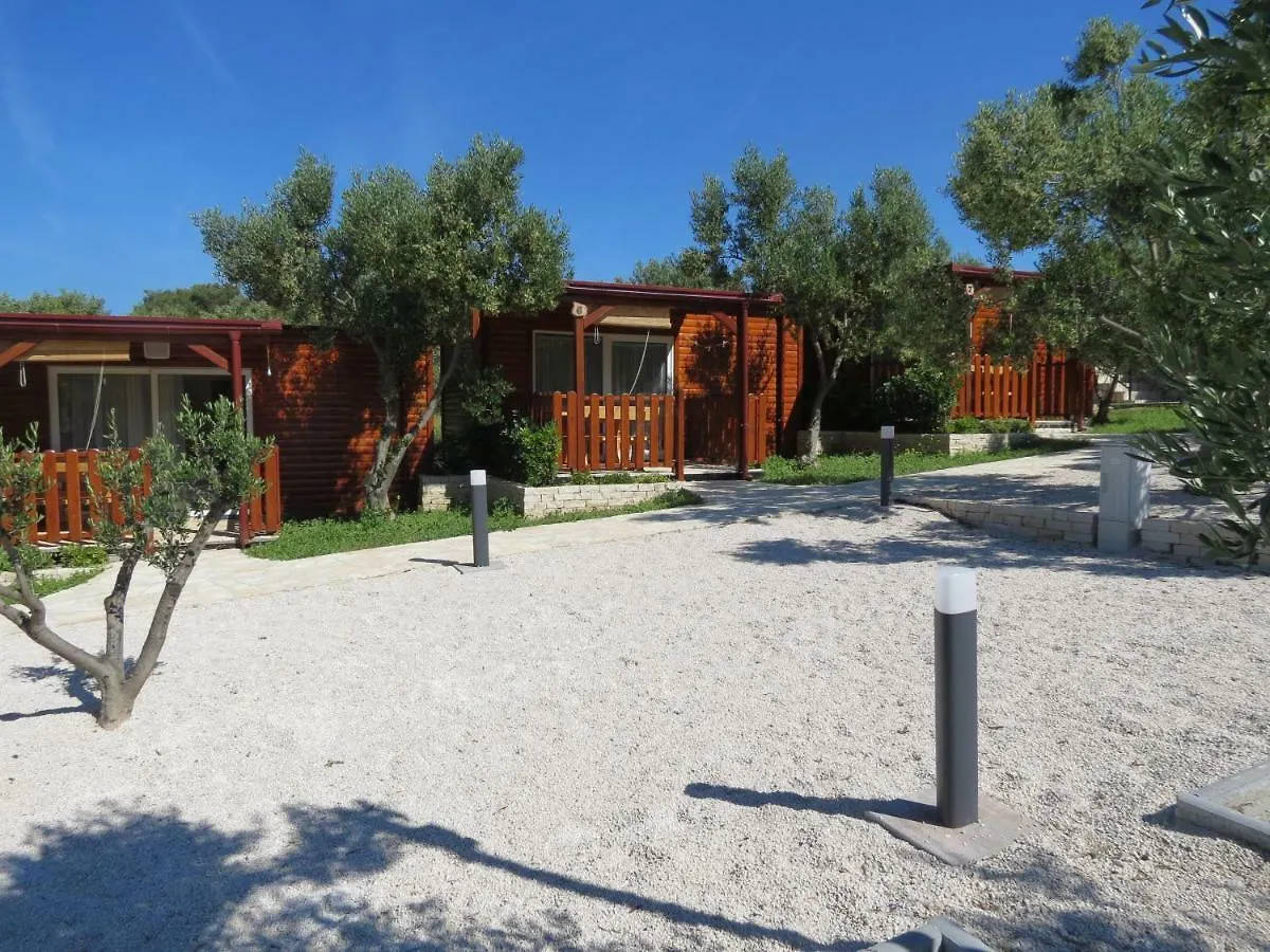 Campsite Kaya Pakoštane 3*,  Chorvatsko